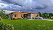 Prodej pozemku 2077 m2, Semeč u Třebívlic, cena 2610500 CZK / objekt, nabízí 