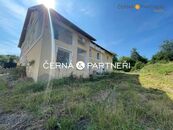 Prostorný rodinný dům s obrovským pozemkem ve Kvítkově u Modlan, cena 18500000 CZK / objekt, nabízí 