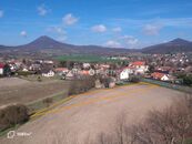 Prodej stavebního pozemku 1 085 m Velemín, Výhled na Milešovku, Klid přírody s dostupností měst, cena 1890000 CZK / objekt, nabízí 